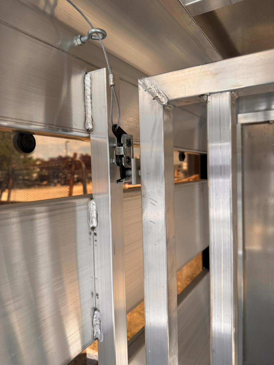 Hillsboro Trailers 48"X6' Stock Pickup Bed Box | Aluminum, Plexiglass Installed, Dual Divider