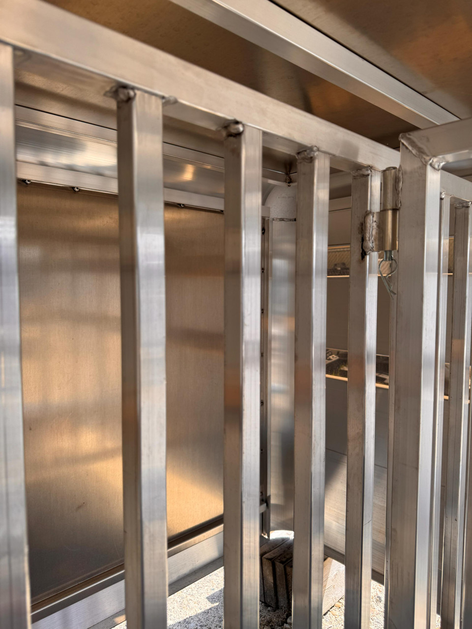 Hillsboro Trailers 48"X6' Stock Pickup Bed Box | Aluminum, Plexiglass Installed, Dual Divider