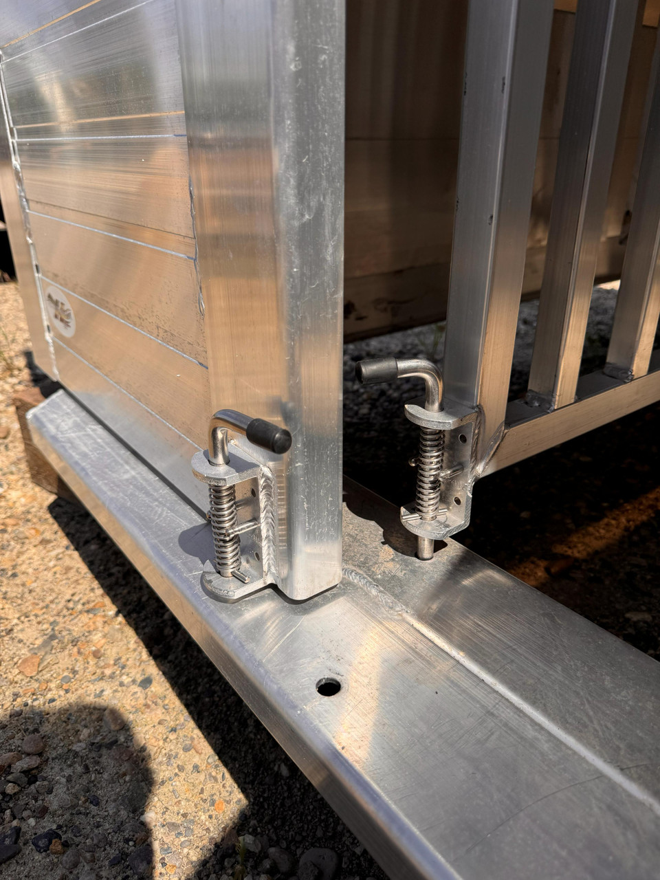 Hillsboro Trailers 48"X6' Stock Pickup Bed Box | Aluminum, Plexiglass Installed, Dual Divider