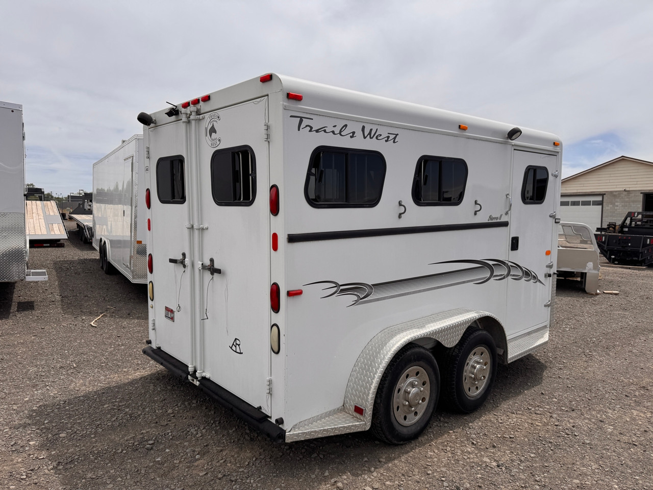Trails West Trailers 2002 Horse Trailer | Tandem Axle 7K, 2 Horse, Drop Down Windows, Swing Out Saddle Rack, Water Tank, Barn Doors