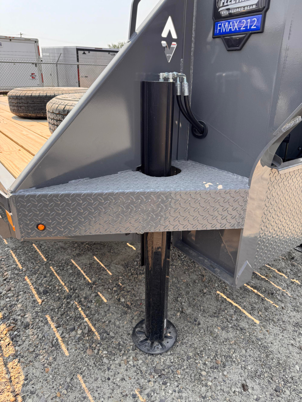 Diamond C Trailers 2026 FMAX212 30' Flatbed Trailer | Tandem Axle, Hydraulic Dovetail, Dual Hydraulic Jacks, Abs Brakes, Solar Charger, Spare Tire