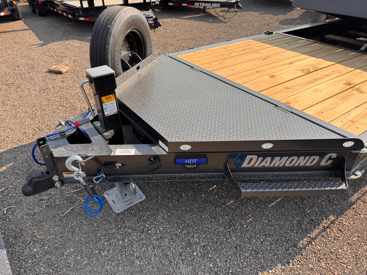 Diamond C Trailers 2026 HDT207 82"X22' Pacesetter Tilt Trailer | Tandem Axle 15.5K, Diamond Plate Fender, 12" OC Crossmembers, Fork Holder, Spare Tire