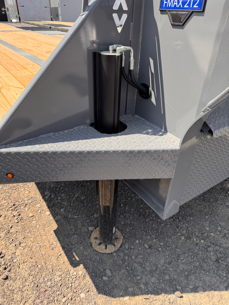 Diamond C Trailers 2026 FMAX212 30' Deckover Flatbed Trailer | Tandem Axle 25.9K, Hydraulic Dovetail, Dual Hydraulic Jacks, Solar Charger, ABS Brakes, Tongue/Underbed Storage