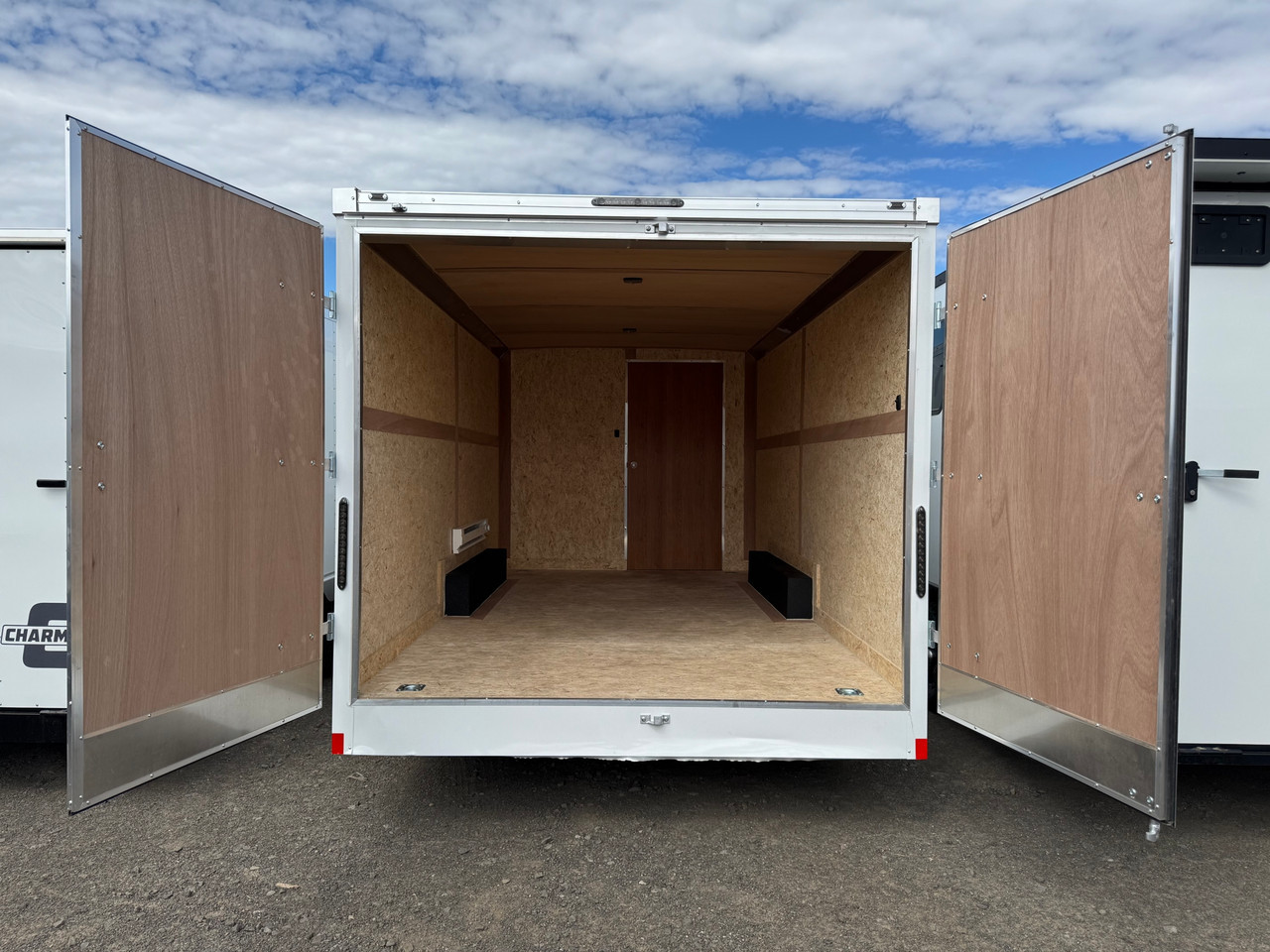 Haulmark Trailers 2026 GRIZZLY 102"X24' Contractor Cargo Trailer | Rear Barn Doors, Front Office
