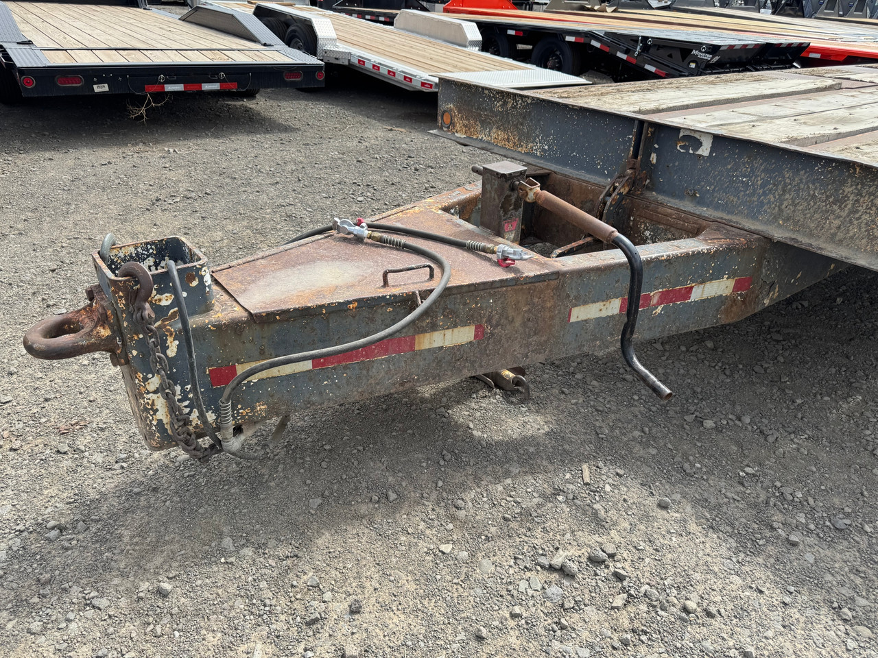Trailmax Trailers 2004 TD40 102"X24' Flatbed Tilt Trailer | Tandem Axle 40K, Full Tilt, Air Brakes