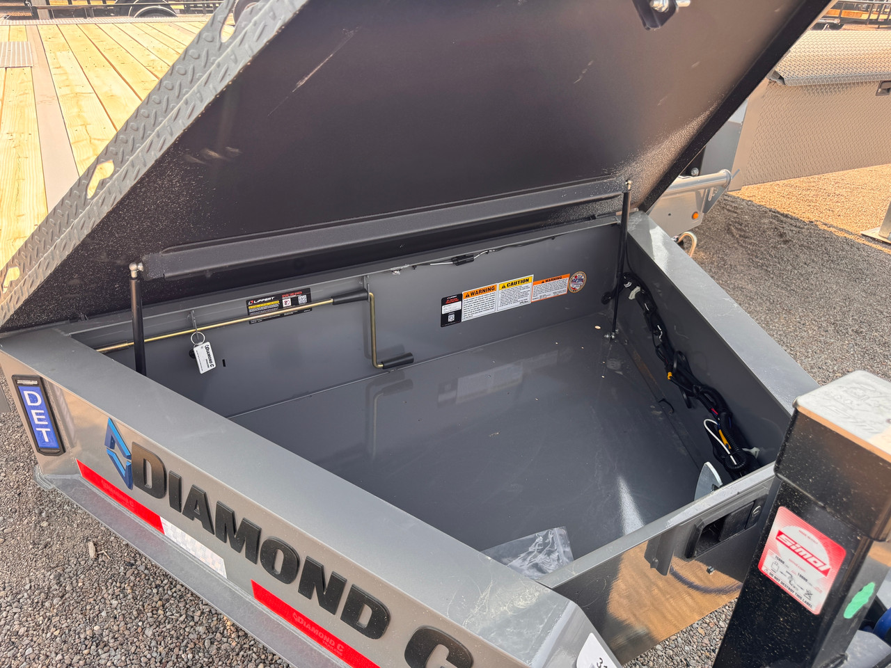Diamond C Trailers 2026 DET208 26' Deckover Tilt Trailer | Tandem Axle 18K, Full Power Tilt, XL Locking Tongue Box, Solar Charging