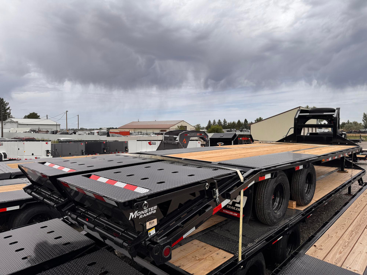 P.J. Trailers 2027 LD 25' Deckover Flatbed Trailer | Tandem Axle, DUAL, MONSTER RAMPS, WINCH PLATE, 25K