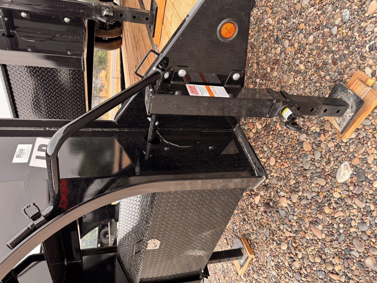 P.J. Trailers 2027 LD 32' Deckover Flatbed Trailer | Tandem Axle, DUAL, MONSTER RAMPS, WINCH PLATE, 25K