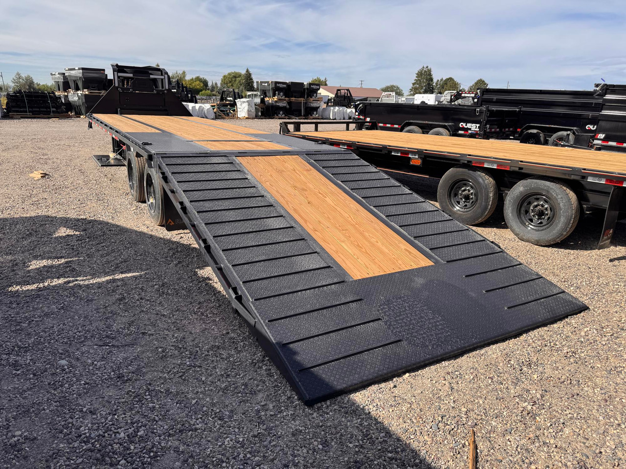 Raw Maxx Trailers 2026 HTX 102"X34' Deckover Flatbed Trailer | Tandem Axle, 11' HYD DOVETAIL, TOOL BOX, WINCH PLATE, CHAIN RACK, REFLECTIVE TAPE, SOLAR PANEL, 30K