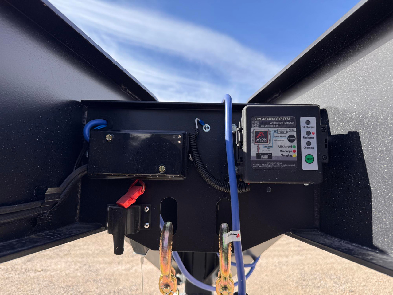 Raw Maxx Trailers 2026 HTX 102"X34' Deckover Flatbed Trailer | Tandem Axle, 11' HYD DOVETAIL, TOOL BOX, WINCH PLATE, CHAIN RACK, REFLECTIVE TAPE, SOLAR PANEL, 30K