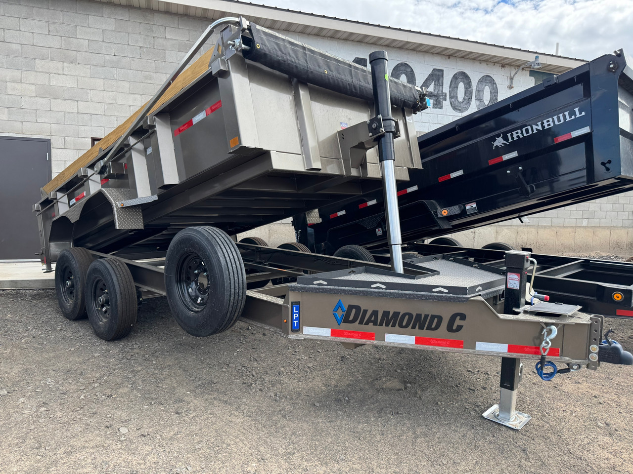Diamond C Trailers LPT207 82"X14' Telescopic Dump Trailer | 14 ply Tires, Solar Recharging, 24" Sides With Boards, Spare Tire, 2 Speed Jack