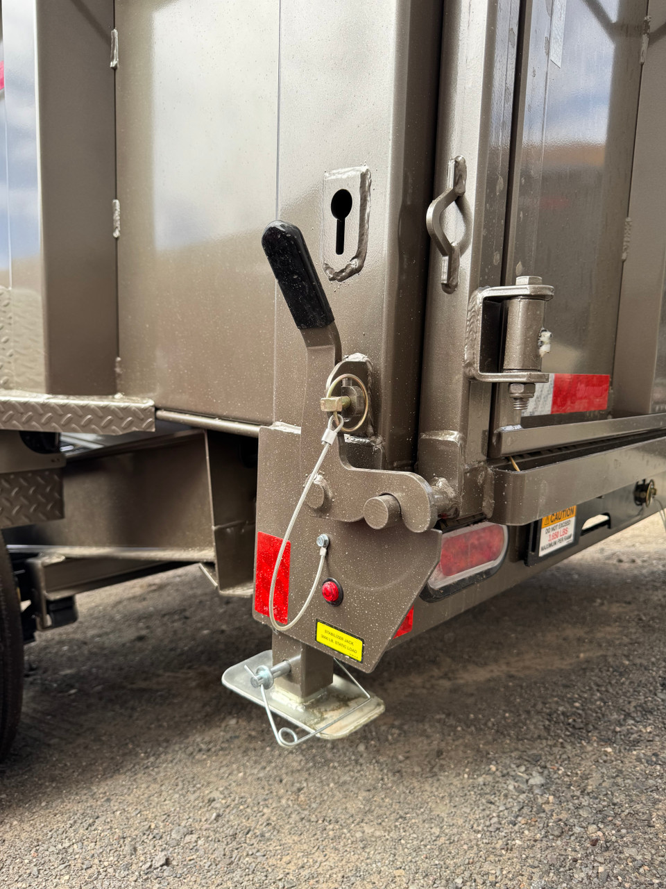 Diamond C Trailers LPT207 82"X14' Telescopic Dump Trailer | 14 ply Tires, Solar Recharging, 24" Sides With Boards, Spare Tire, 2 Speed Jack