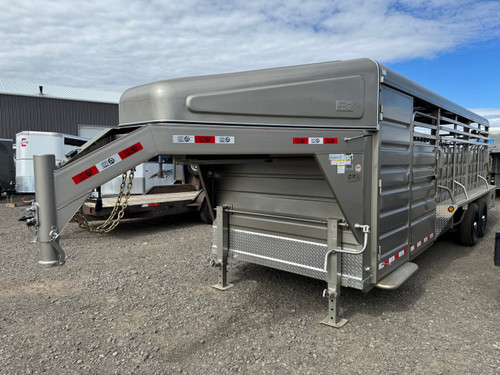 GR Trailers 2027 82"X24' Stock Combo Trailer | 6'8X24 STOCK COMBO, SMOOTH RUBBER FLOOR, 4' DOUBLE DOOR STRAIGHT TACK, SWING SADDLE RACK, 48" ESCAPE 14K