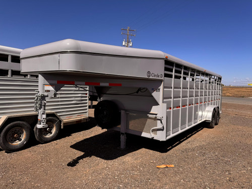Circle D Trailers 2025 80"X24' Stock Trailer | Tandem Axle 14K, 16" OC Crossmembers, Rubber Mats