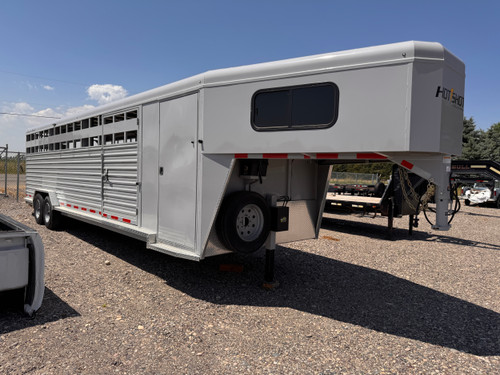 Trails West Trailers 2024 HOTSHOT 30' Stock Combo Trailer | Tandem Axle 20K, Torsion Axles, Passenger Size Escape Door, Single Rear Swing Gate Slide, Two Gates, Rubber Floors, Tack Room, Swing Out Saddle Rack