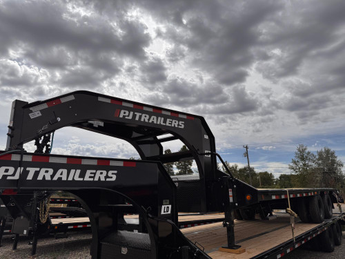 P.J. Trailers 2027 LD 25' Deckover Flatbed Trailer | Tandem Axle, DUAL, MONSTER RAMPS, WINCH PLATE, 25K