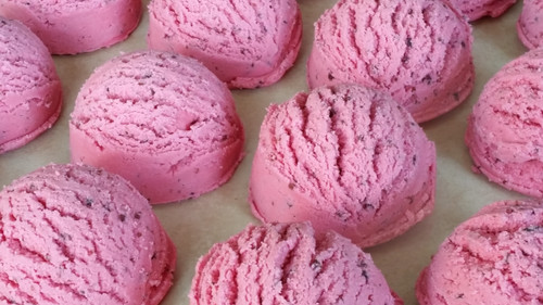 Sweet Strawberry - Smells just like juicy, strawberry bubble gum, Sweet and Tart! Also contains Black Himalayan Sea Salt for it's added benefits and for decoration!