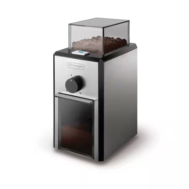 DeLonghi Burr Coffee Grinder Modern KG89 : Le moulin à café KG89 produit une texture de mouture uniforme pour les résultats les plus constants avec la meule à billes. Vous pouvez choisir le réglage de mouture parfait, de grossier à moyen, en passant par fin. Ce moulin peut moudre de 4 à 12 tasses de café grâce au bouton de réglage de la quantité.