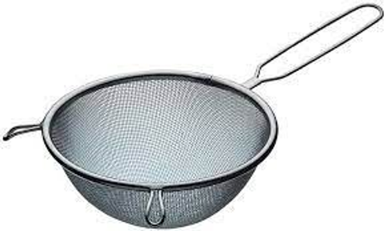 STAINLESS STEEL STRAINER 22CM #11675