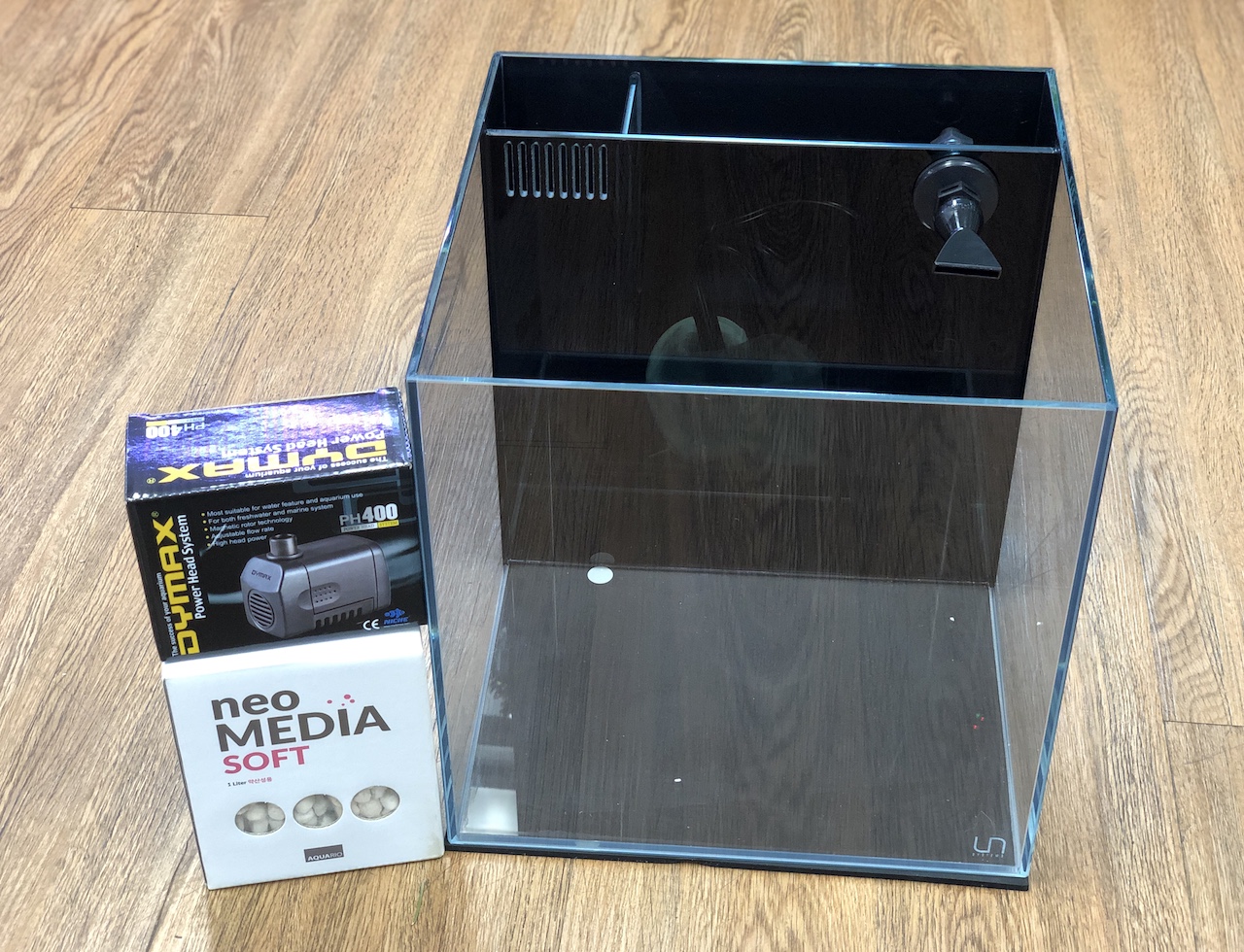 Rimless Tanks UNS 30A AllInOne Ultra Clear Rimless Tank