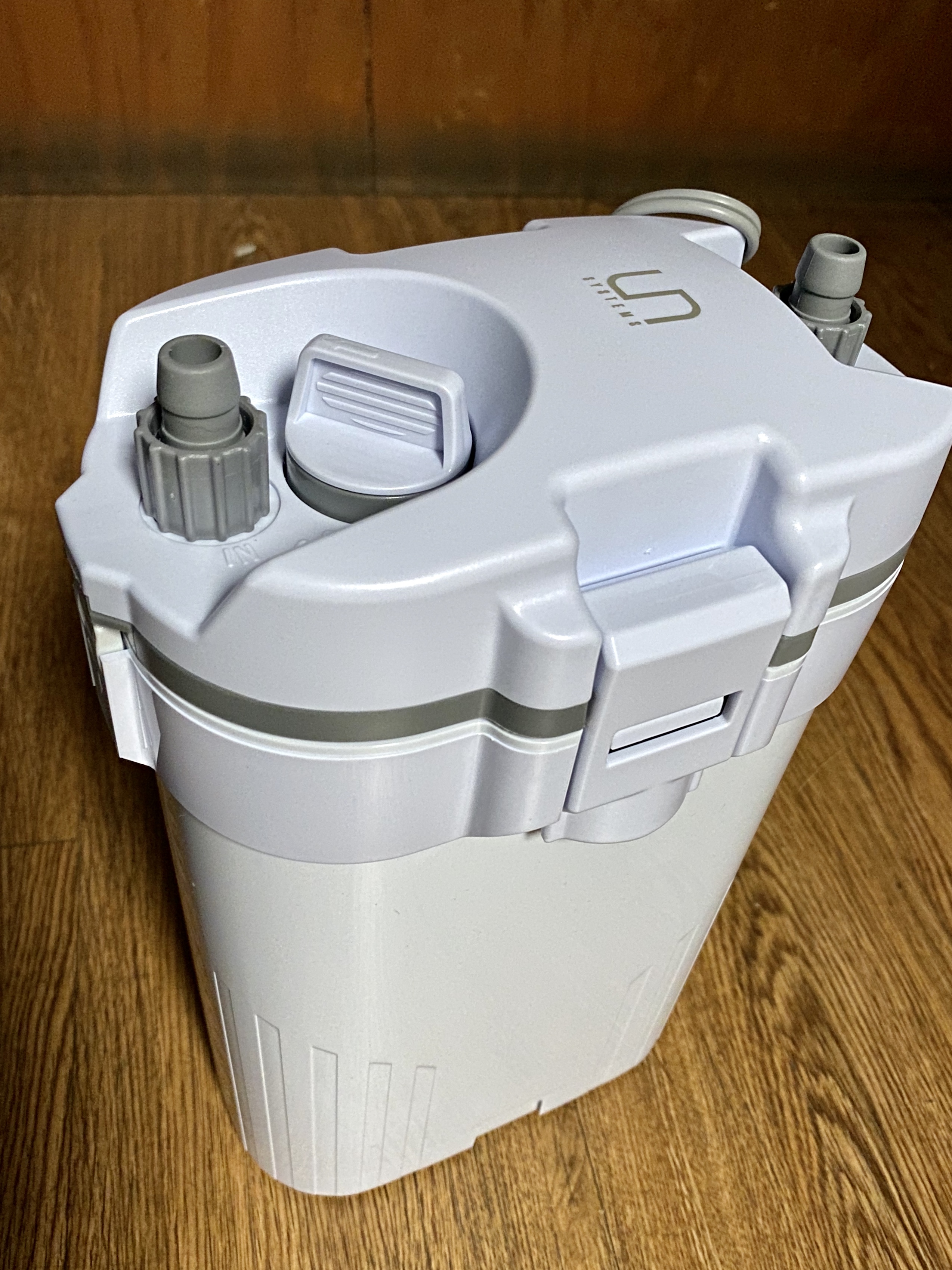 Aquarium Filtration: UNS Delta 30 Aquarium Canister Filter