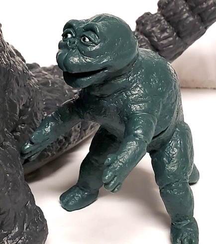 Y-MSF gray GODZILLA 1967 + Infant Miniya 6 inch scale figures from