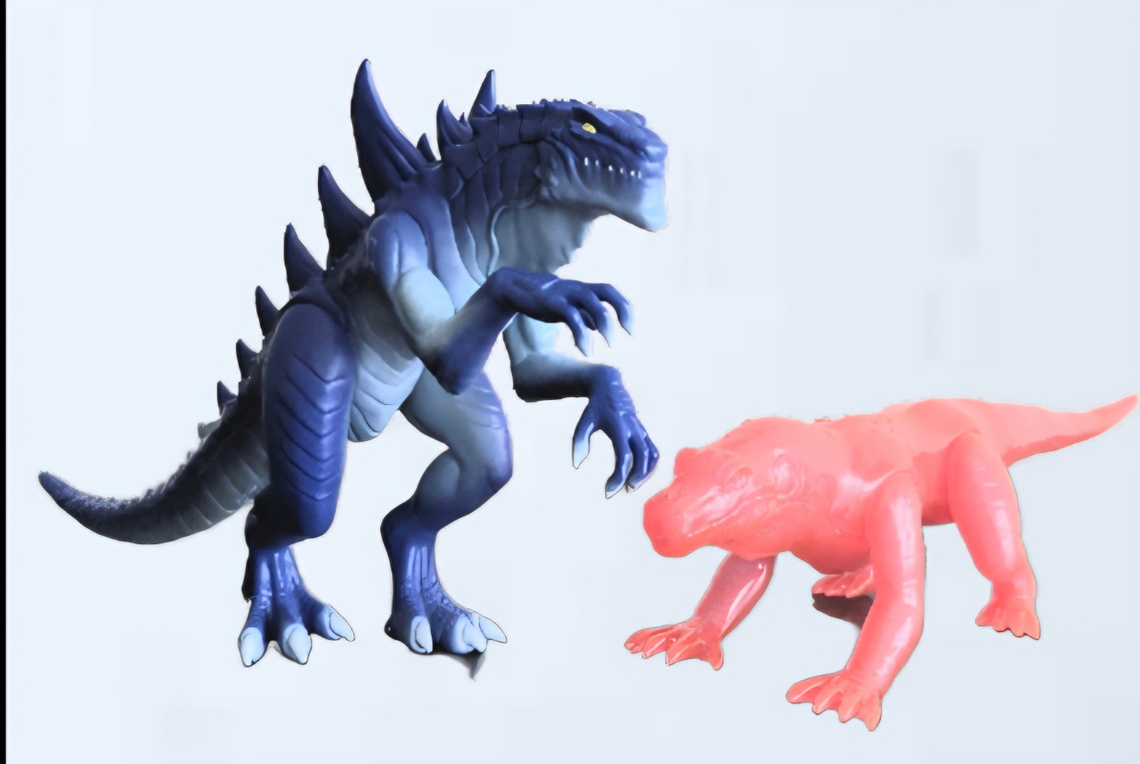 Raymond Toys Gray Monster