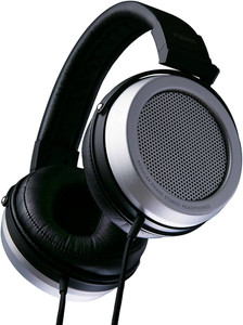 FOSTEX TH500RP Premium headphones (angle view) FOSTEX TH500RP Premium headphones (angle view)