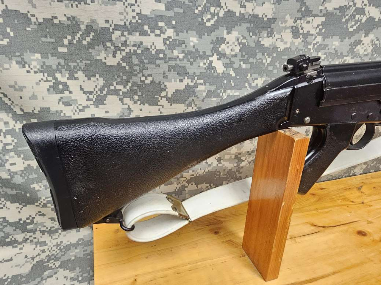 British L1A1 SLR - Deactivated - Hero Outdoors
