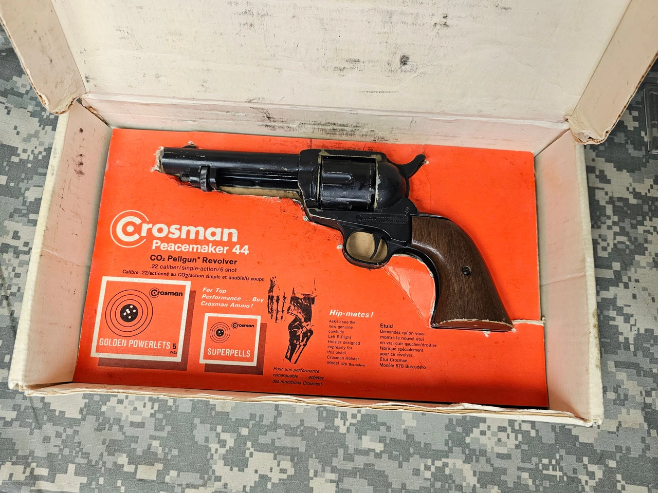 Black Crosman Model 38T 6 shot .177 Cal. Pellet CO2 Powered Revolver at