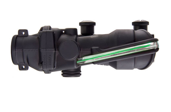 Trijicon ACOG 4x32 Scope with Green Horseshoe / Dot Reticle and M4