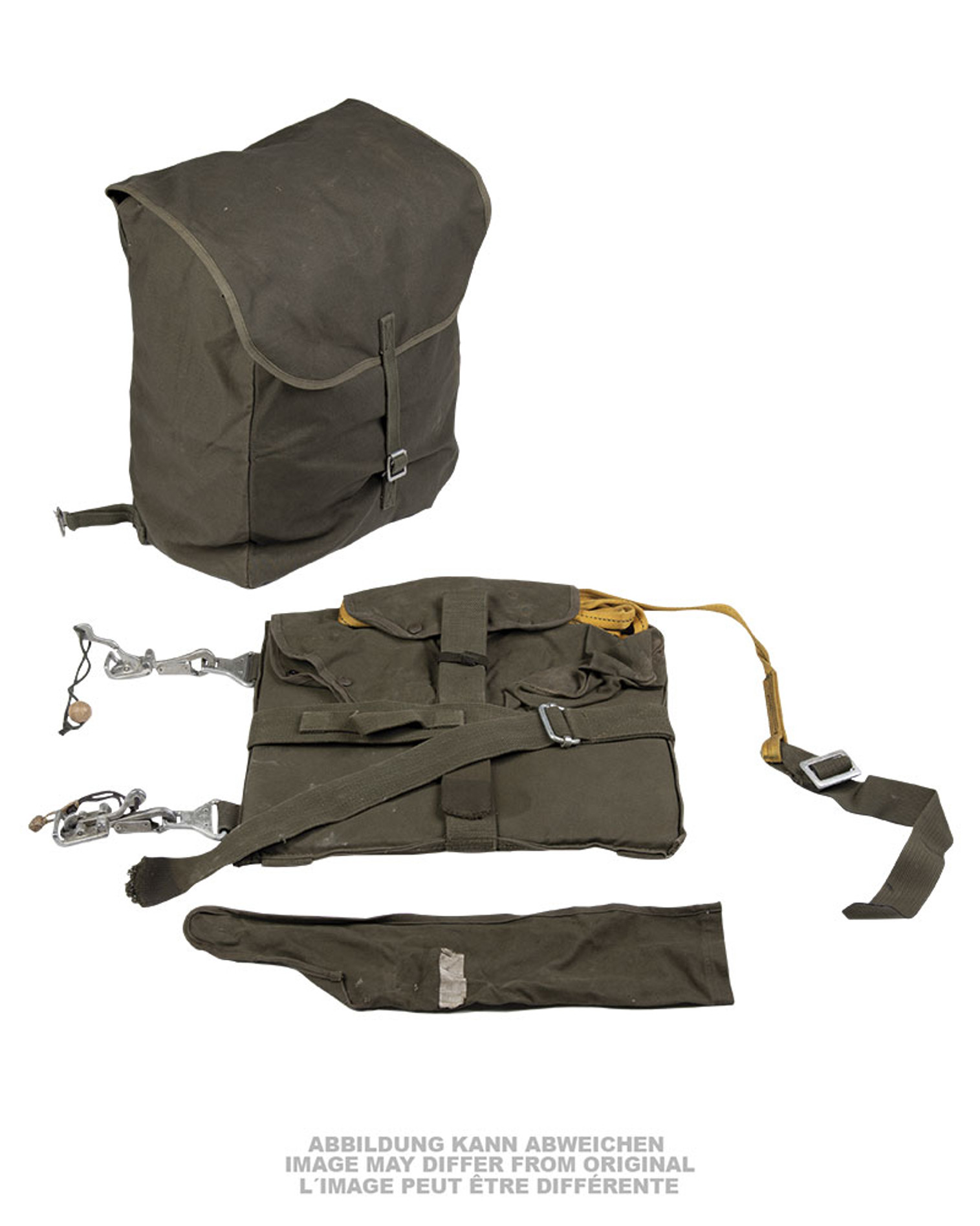 German OD Parachute Harness w/ Combat Bag