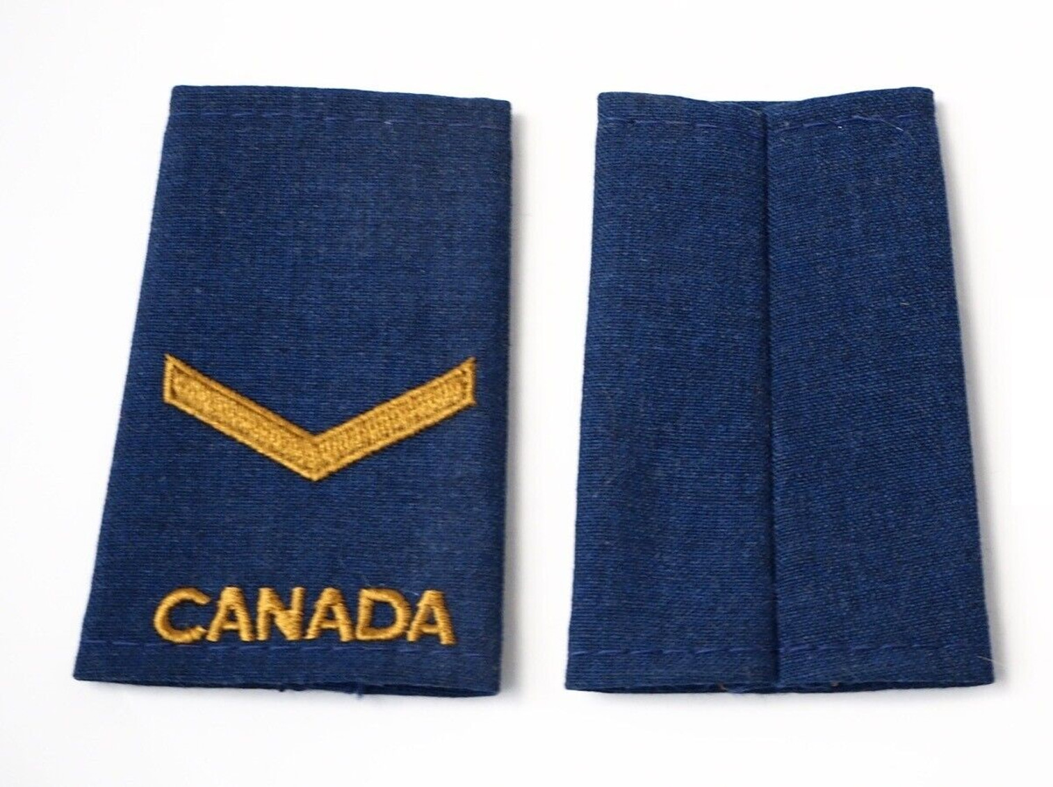 Canadian Armed Forces Rank Epaulets Air Force - Private Trained 