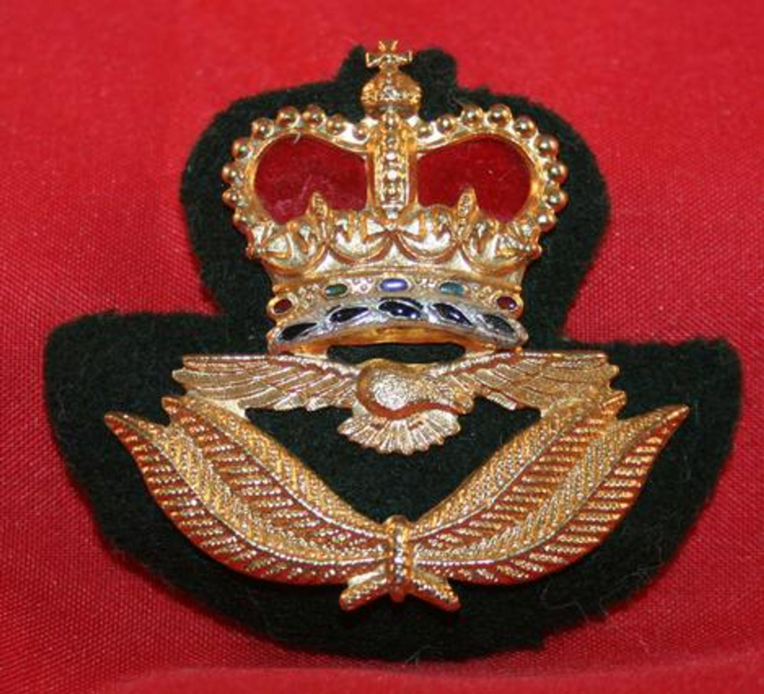 RCAF Beret Cap Badge
