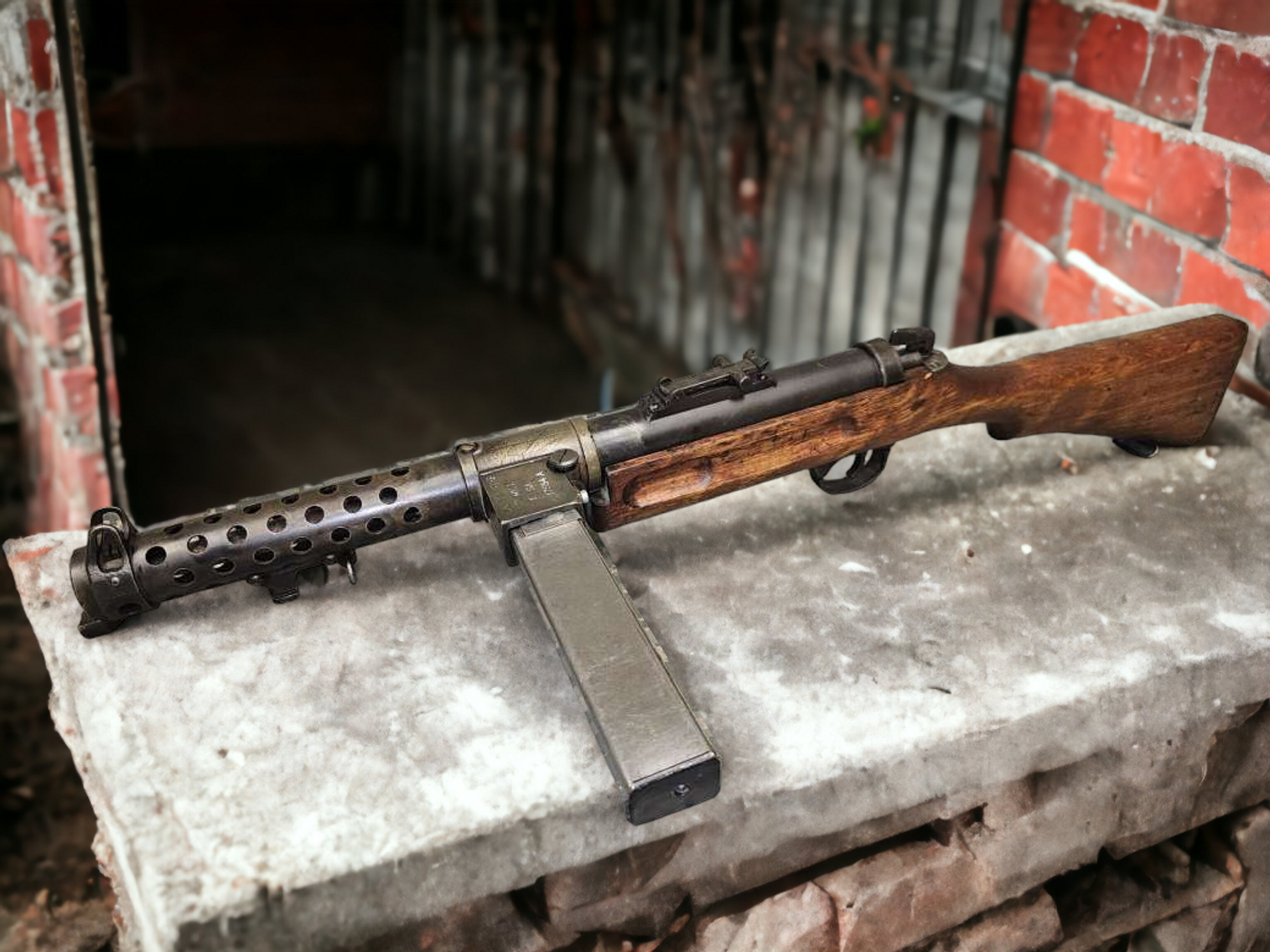 Sterling Manufacture Lanchester MK1 submachine gun - Deactivated