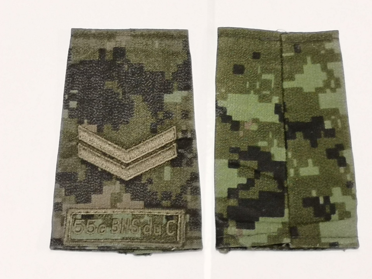 Canadian Armed Forces Cadpat Rank Epaulets 55e BN S DU C - Corporal