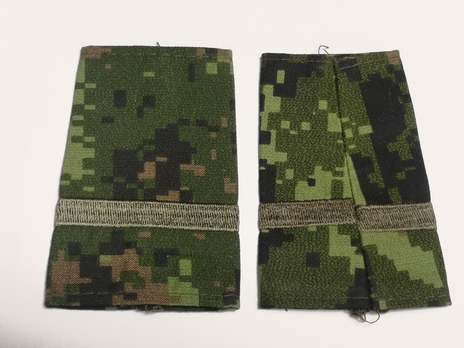Canadian Armed Forces Cadpat Rank Epaulets Rank Only - 2nd Lieutenant