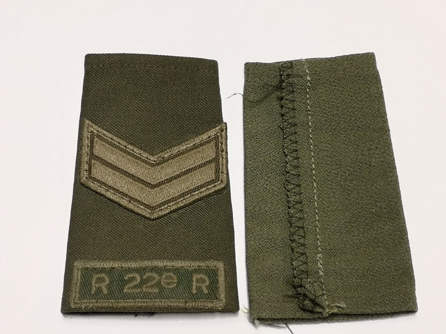 Canadian Armed Forces Green Rank Epaulets R 22e R - Corporal
