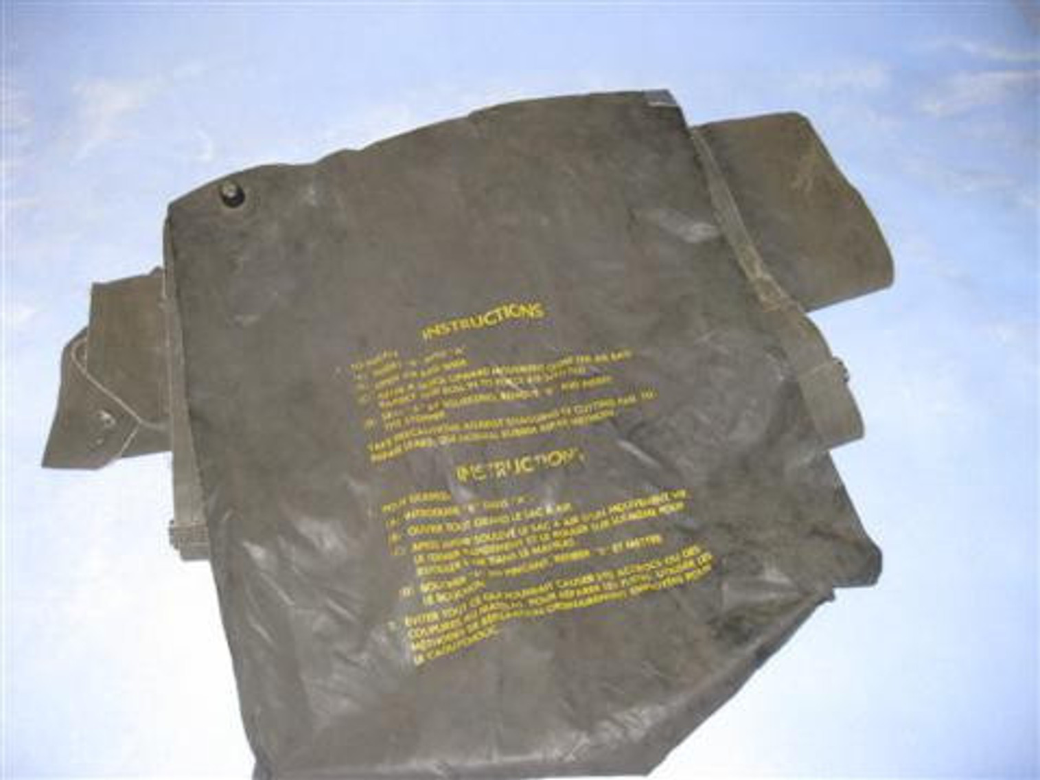Canadian Armed Forces Black Inflatable Mattress w/Plug