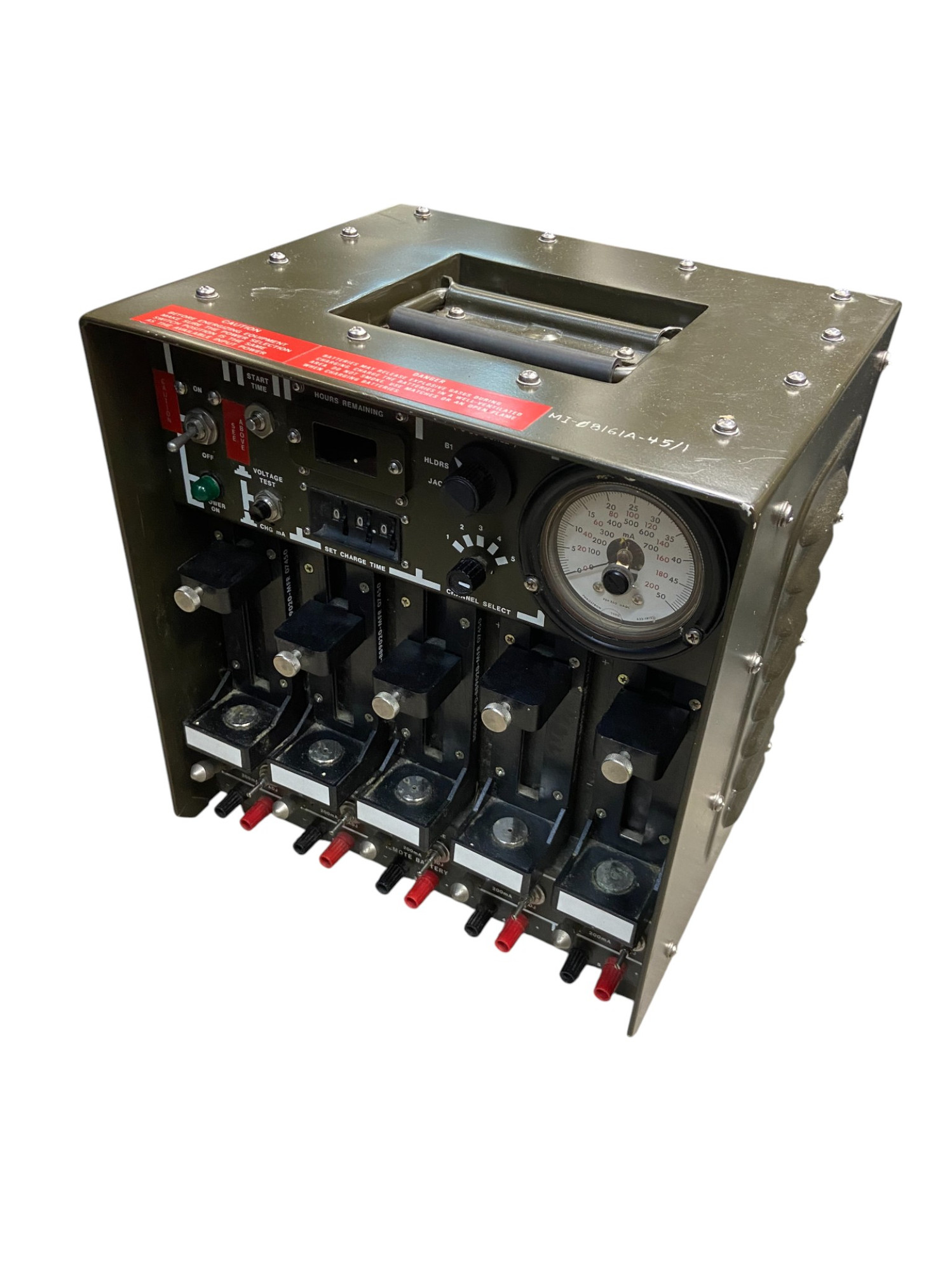 U.S. Armed Forces PP-7286/U Battery Charging Station