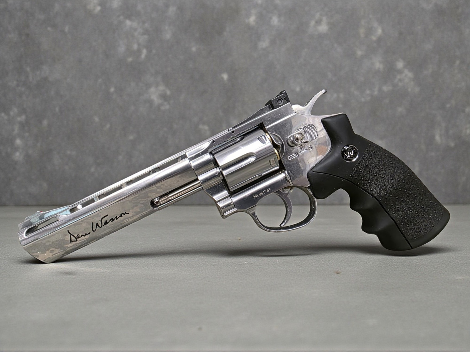 ASG Licensed Dan WessonCO2 Airsoft 6mm Magnum Gas Revolver - USEDⓈ