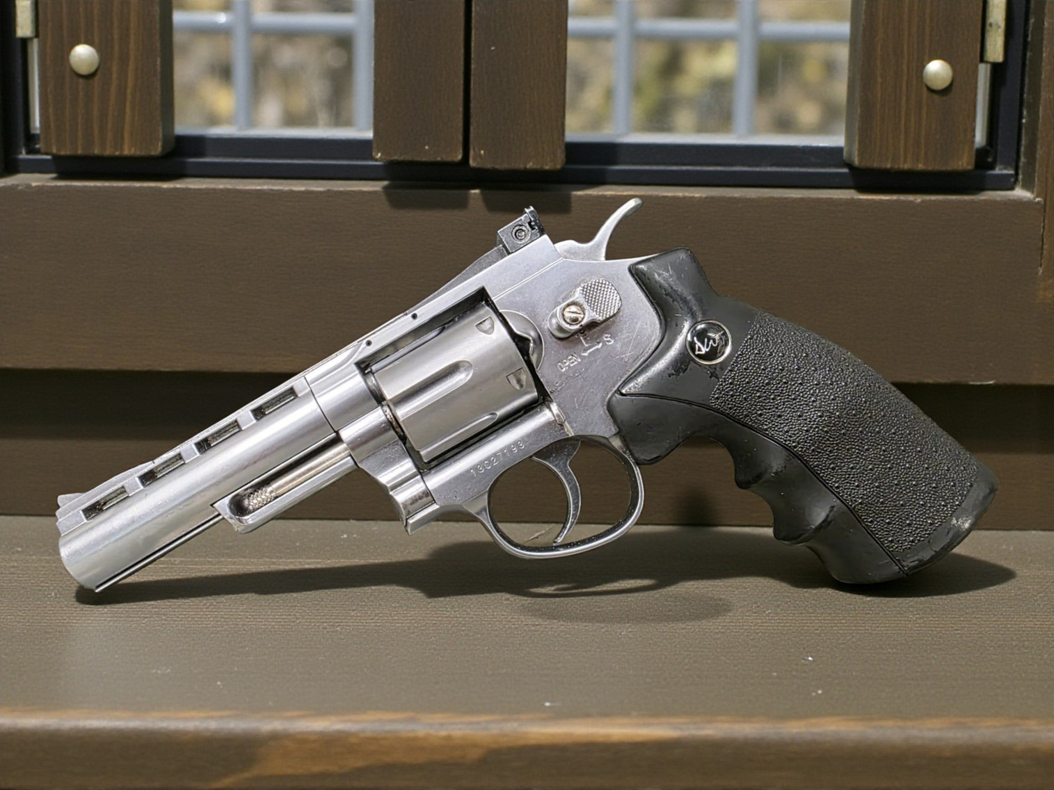 ASG Licensed Dan Wesson CO2 Airsoft 6mm Gas Revolver - Package - USEDⓈ