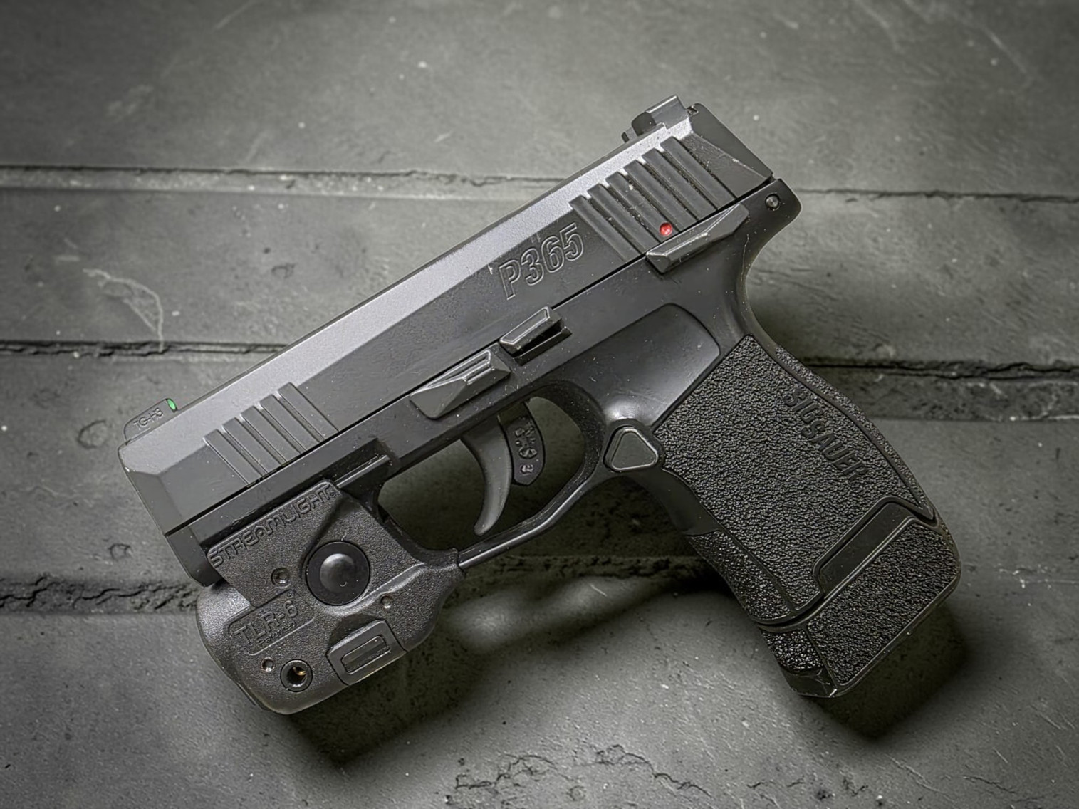 SIG Sauer P365 CO2 Powered Blowback 4.5mm BB gun - Package - USEDⓈ