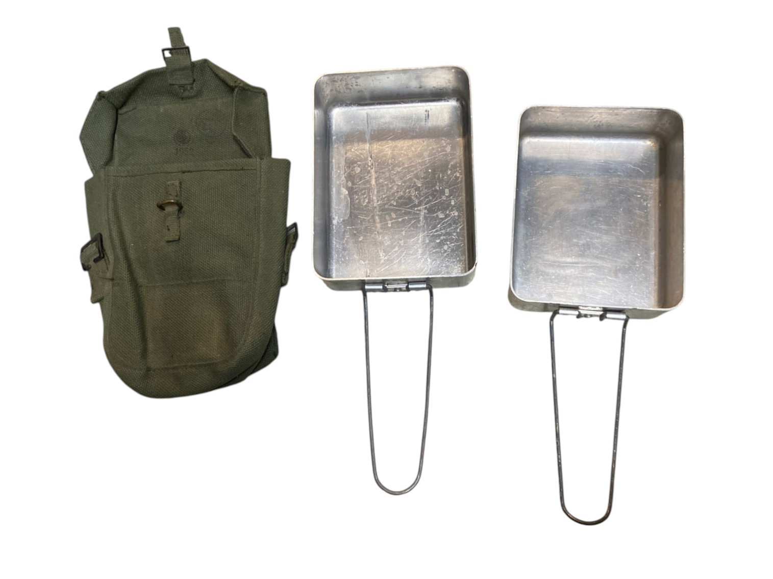 Canadian Armed Forces Mess Tin W/ 51' Pattern Mess Tin Pouch