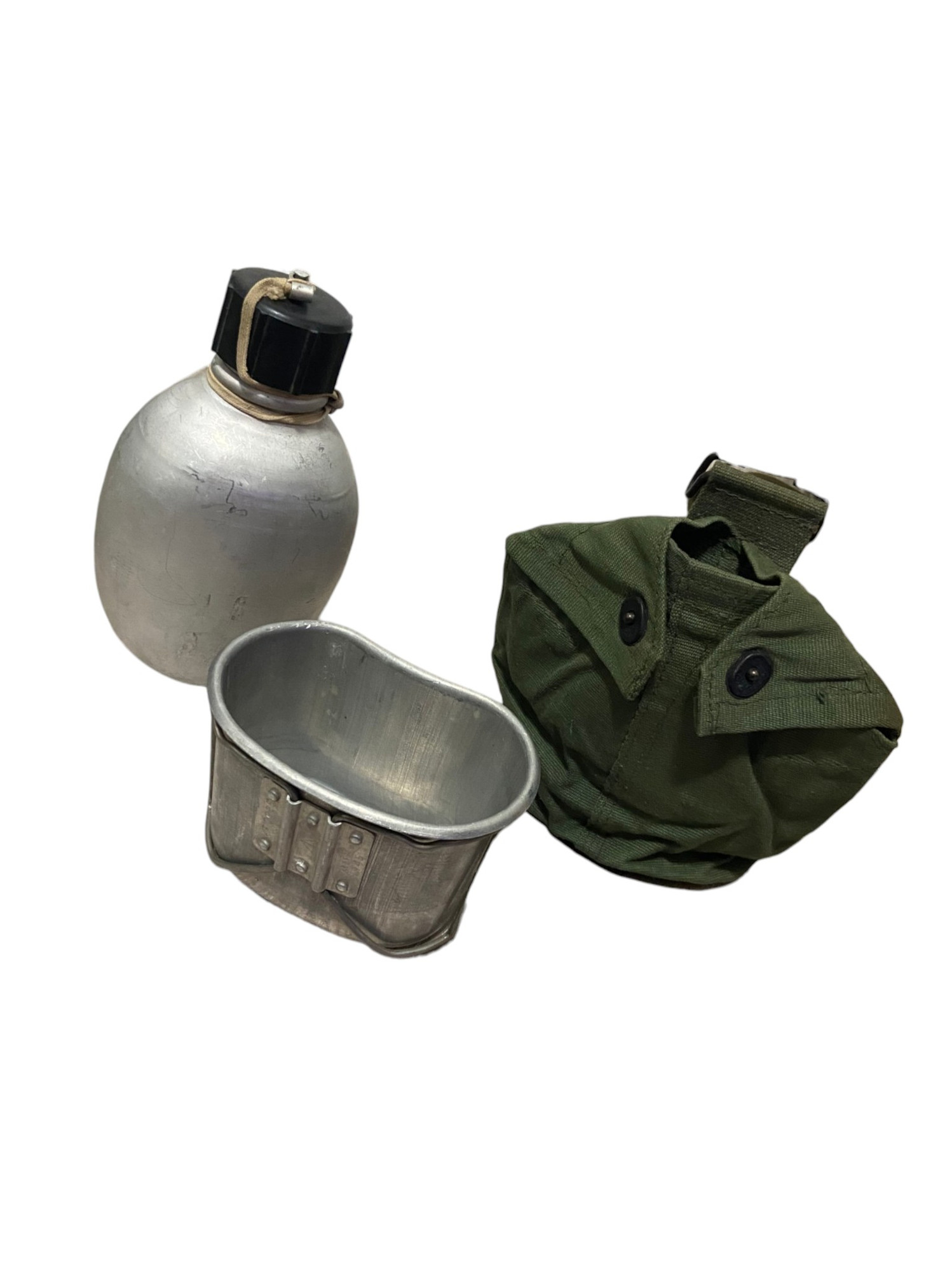 WW2/Postwar Pattern 44' Canteen & Cup W/Pouch