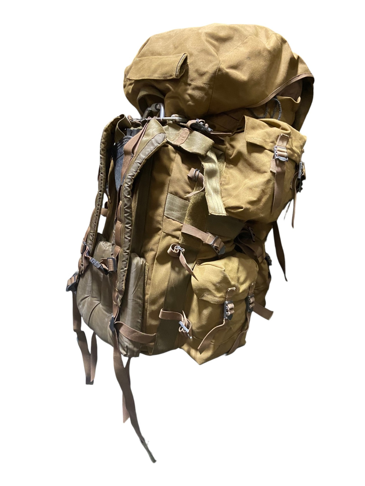 South African Defense Forces Bateleur 90' Airborne Rucksack W/Spare CFP-90 Straps