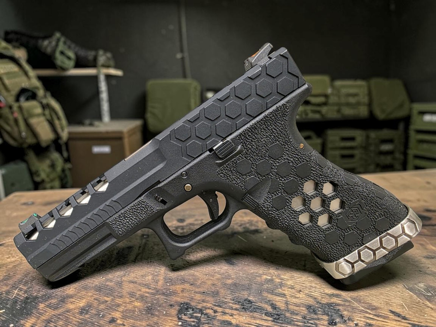 AW Custom VX0101 Hex-cut Airsoft Gas Blowback Pistol - USEDⓈ