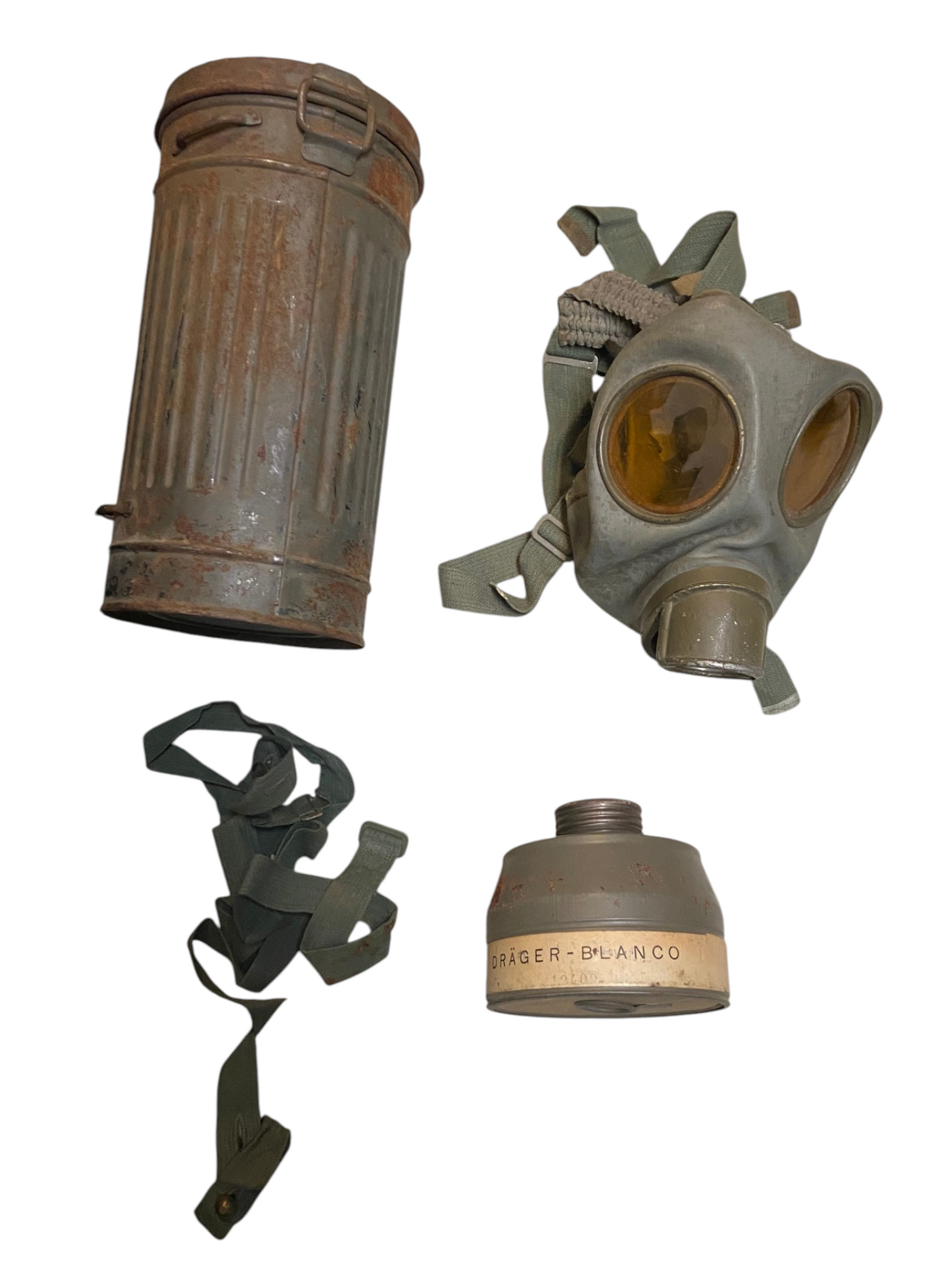 WW2/Post War Spanish Armed Forces/Civil Defense DAGSA GM-38 Gas Mask W/ Carrying Cannister