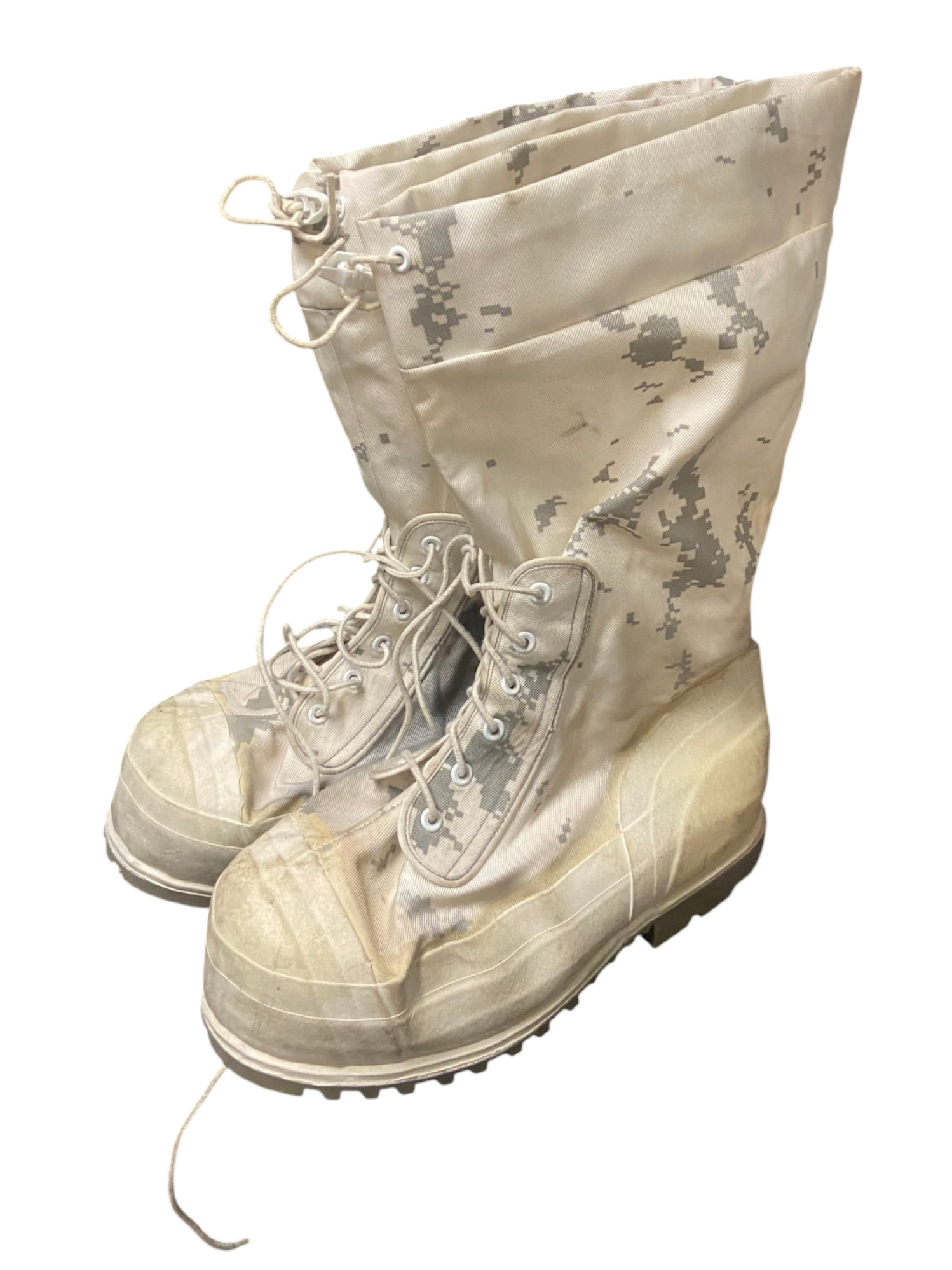 Canadian Armed Forces Interim CW Arctic Operation CADPAT Mukluks Shell - 11M