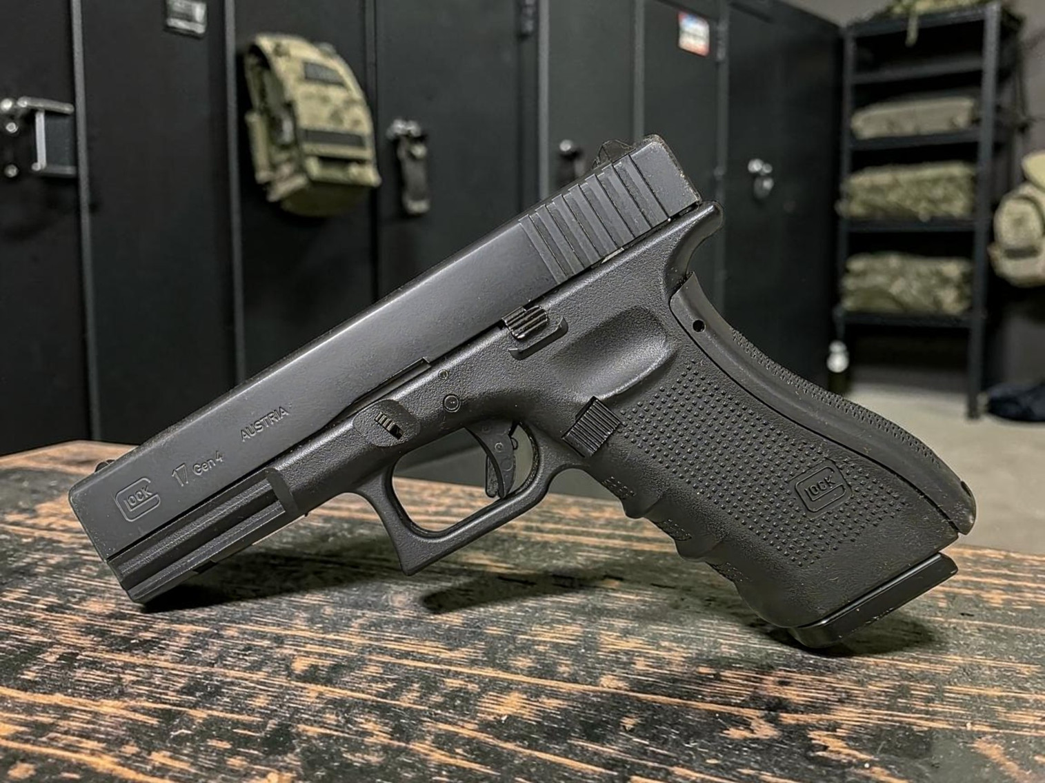 Umarex GLOCK 17 Gen 4 Full Size Blowback CO2 Powered Airgun - USEDⓈ